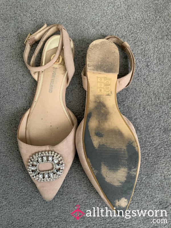 ✨Very Worn Pink Jewelled Flats✨
