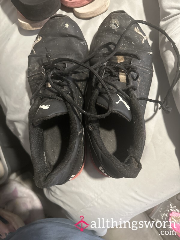 VERY Worn Puma’s Size 11!