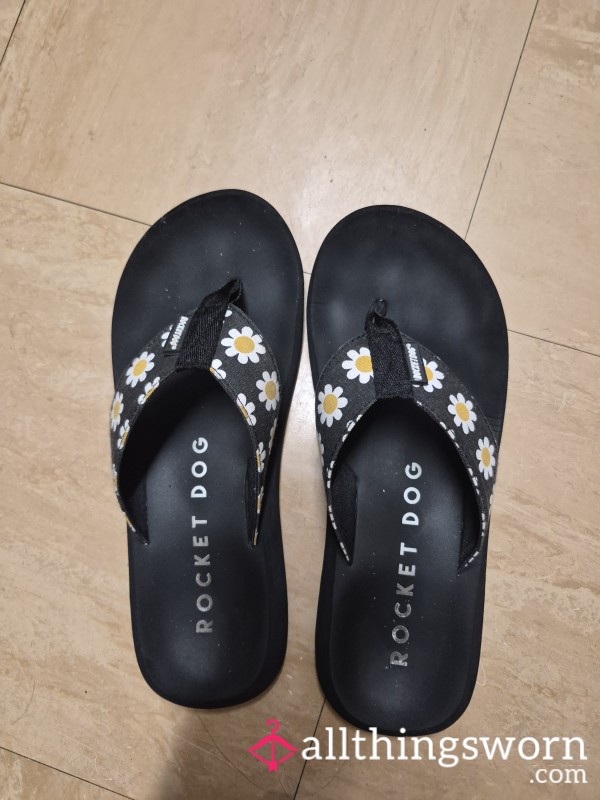 Very Worn Rocket Dog Flip Flops