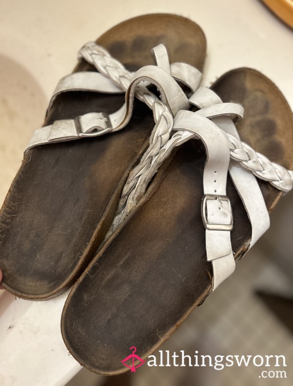 Very Worn Sandals💋