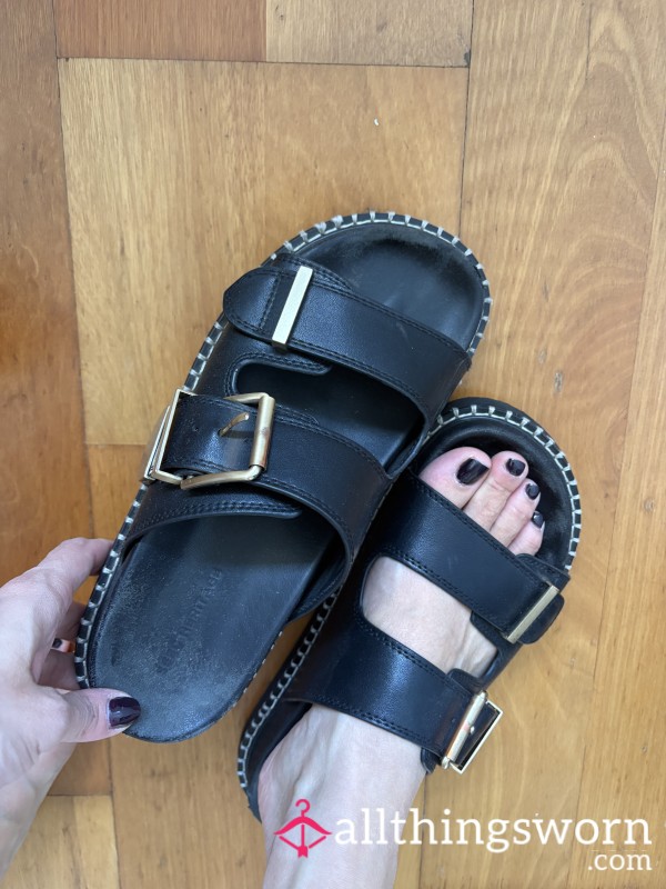 VERY Worn Sandals 👡