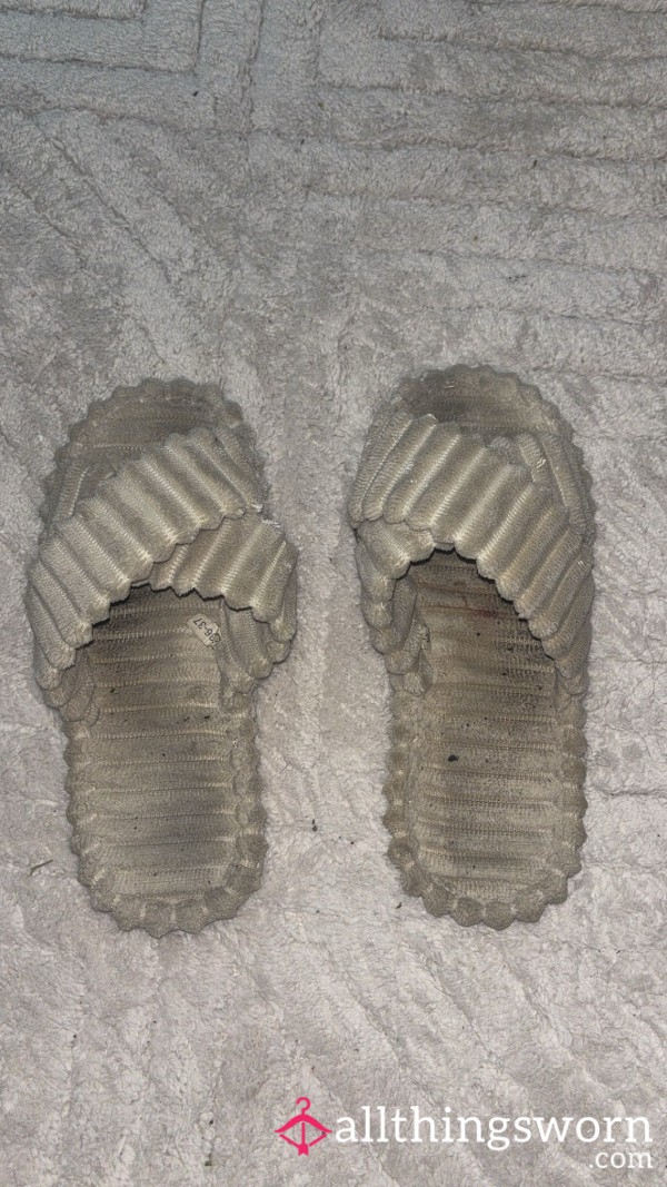 Very Worn Slippers 🥿