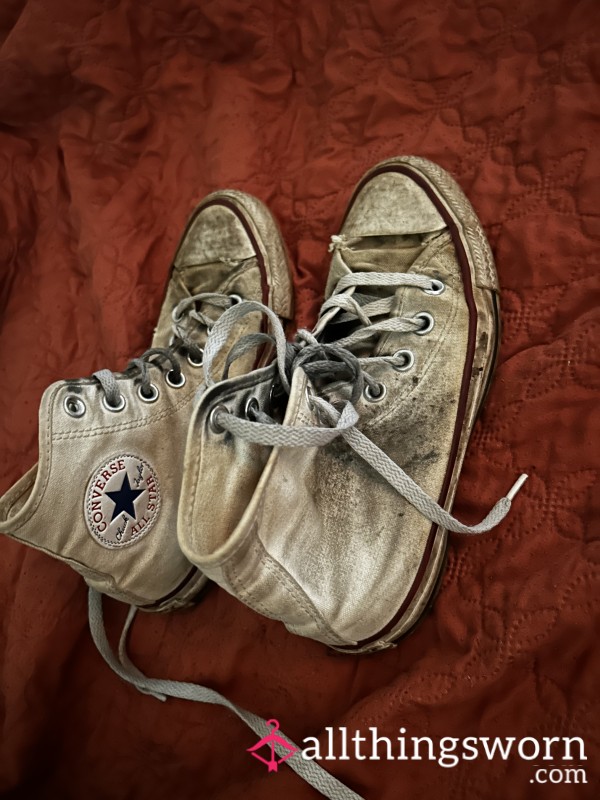 Very Worn White Converse (only One Available In White And One Available In Black)
