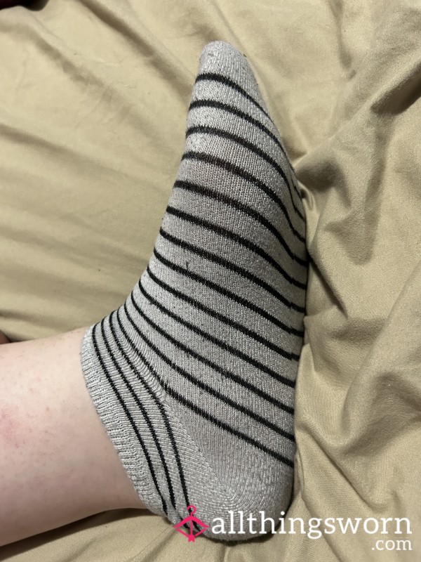 ~VERY WORN WHITE W/ BLACK STRIPES ANKLE SOCKS~