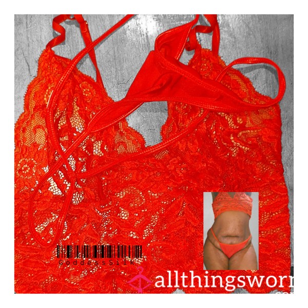 🔥 Vibrant Red Lace Set, Freshly Worn. Delicate Flor*l Pattern, Satin Ribbon Straps, Tiny Thong Included. Soft, S**y, And Full Of Allure.