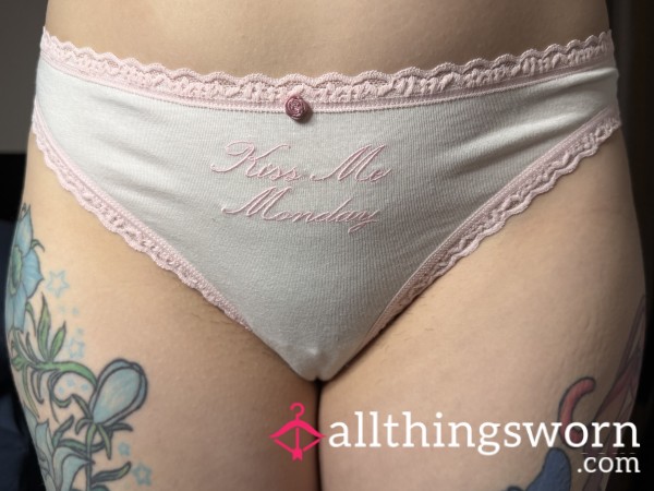 Victoria Secret "Kiss Me Monday" Thong
