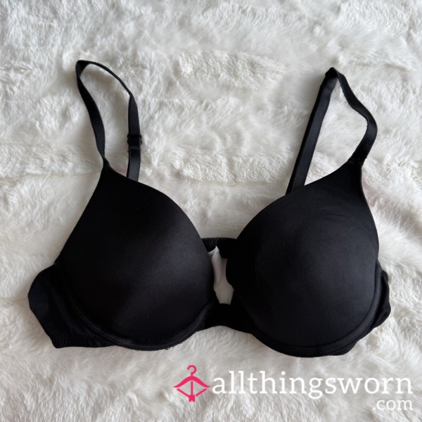 Victoria’s Secret Black Bra