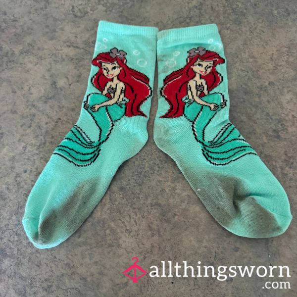 GROSS, SMELLY CREW SOCKS (Very Worn)🤮