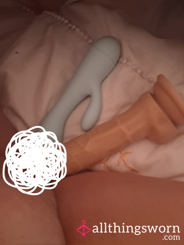 Video Clip Offer MILF Solo Fun With My.new Toys