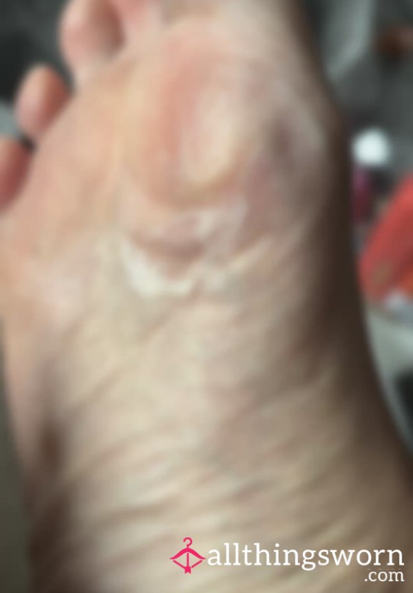 Video Of Foot P**l 🦶🏻🤤