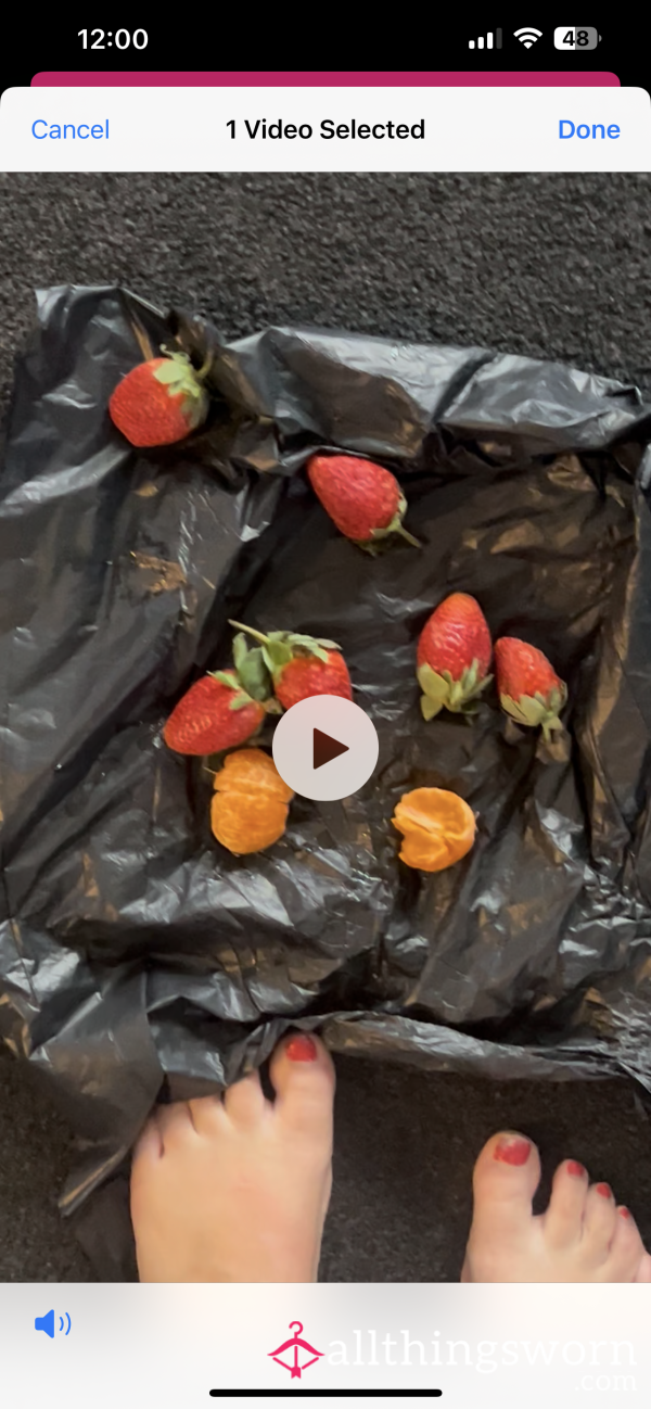 Video Of Me Crushing Fruit With My S**y Feet 🦶