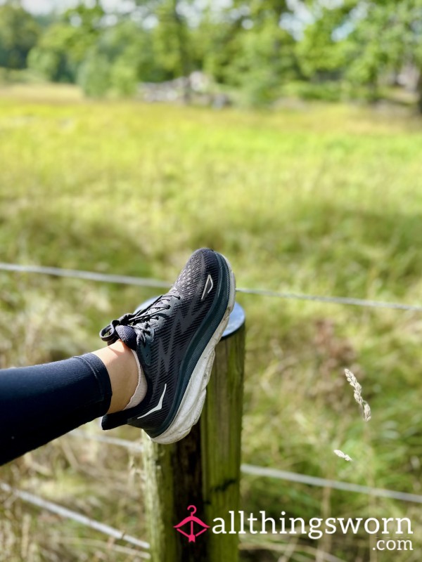 Vinegary Country Socks 💦