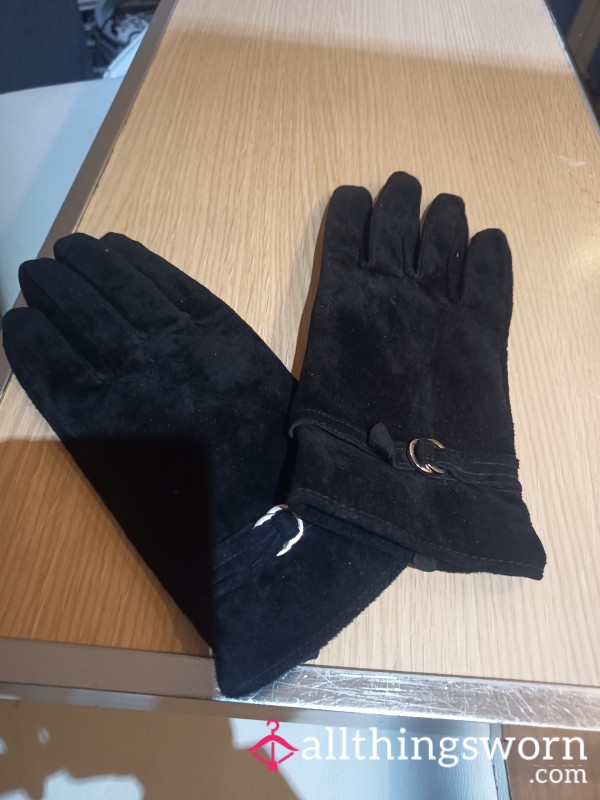 Vintage Italian Genuine Leather Gloves – 1980s – Used For Intimacy
