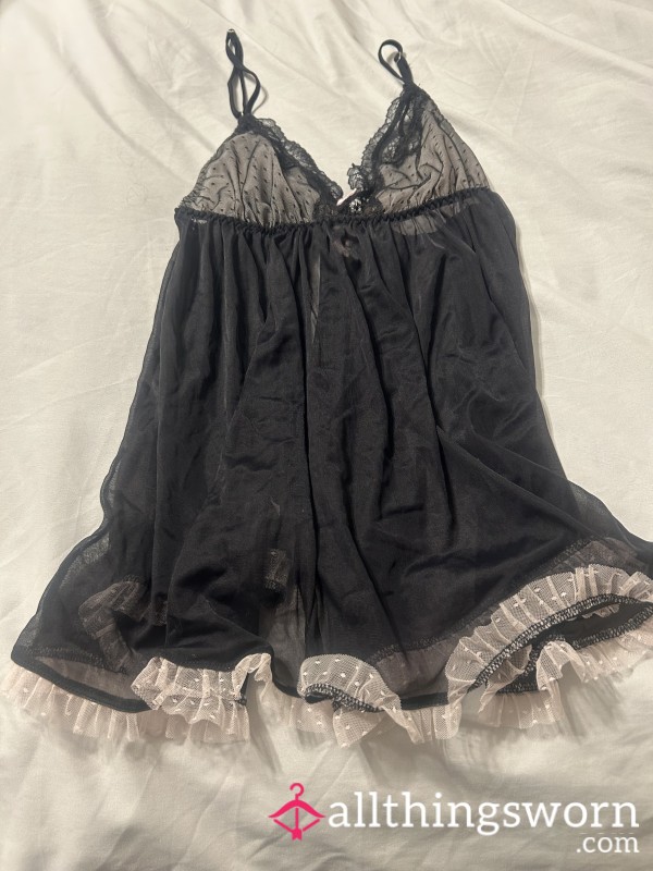 VS Black Vs. Pink Nighty
