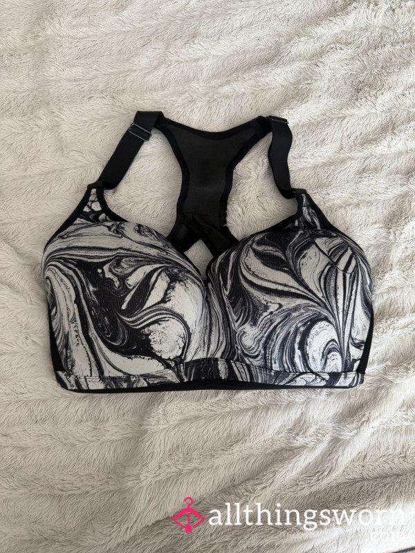 VS Black & White Sports Bra