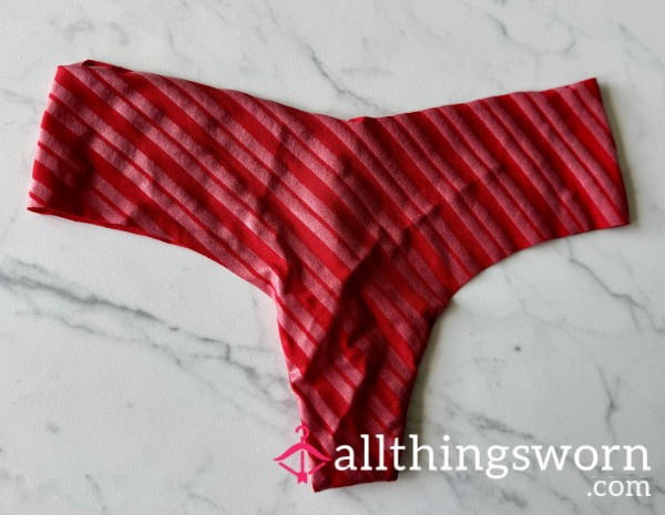 VS No-Show Thong