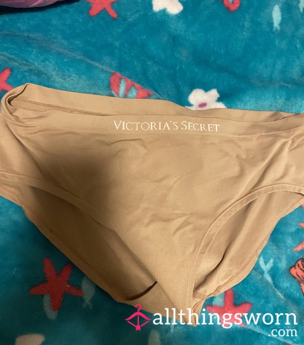 VS Nude Color