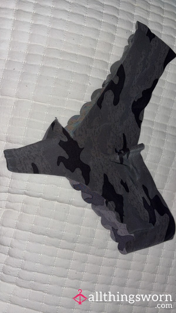 VS Pink Thong No Show Camo