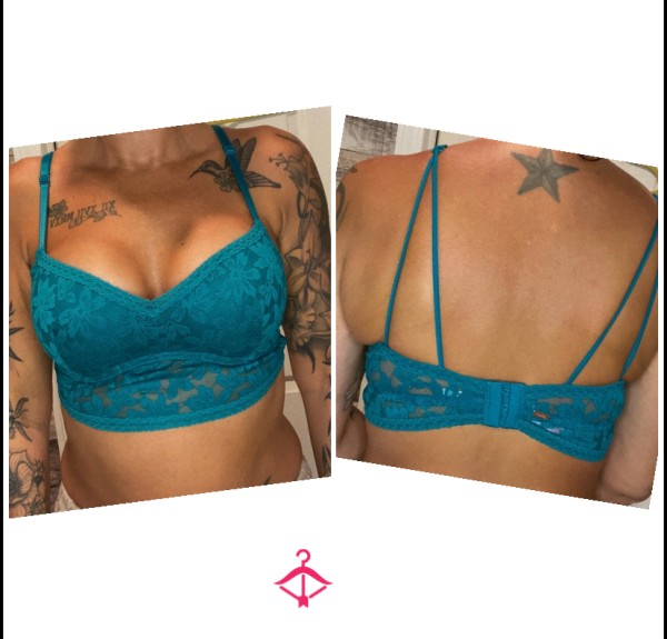 VS PINK  Turquoise Lace Push Up Bra