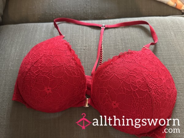 VS Red Front Clasp Bar