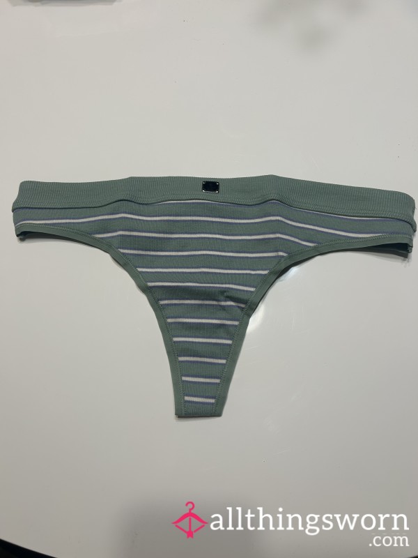 VS Striped Thong W/Metal Logo