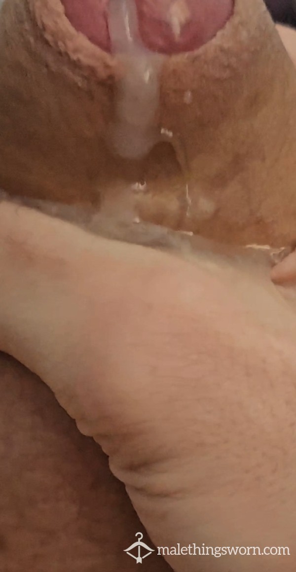Wanking Ending In A C*mshot