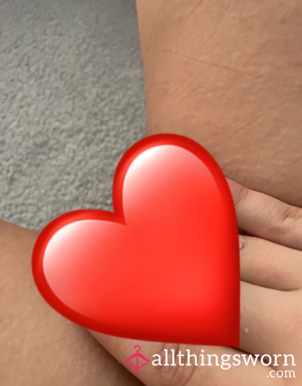 Wanna See How Wet My Fingers Are After Fingering My Creamy Pu**y