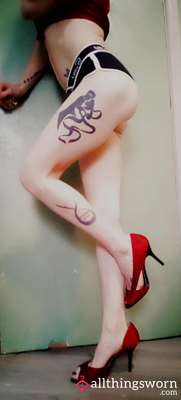 Wanna See My S**y Feet? I Have Pretty Toes!