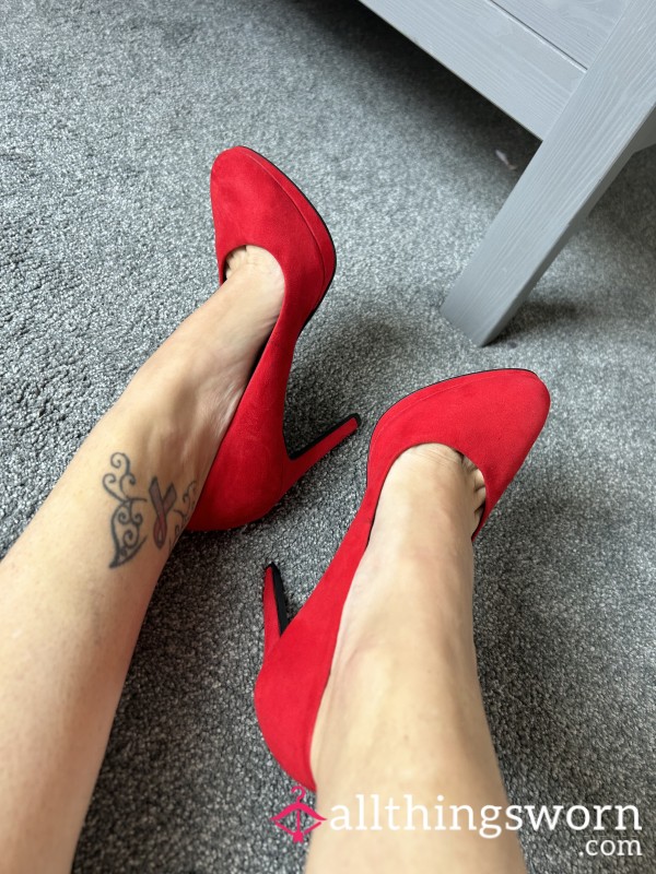 Wanna Watch Me Crunch Things In My Bright Red Heels?