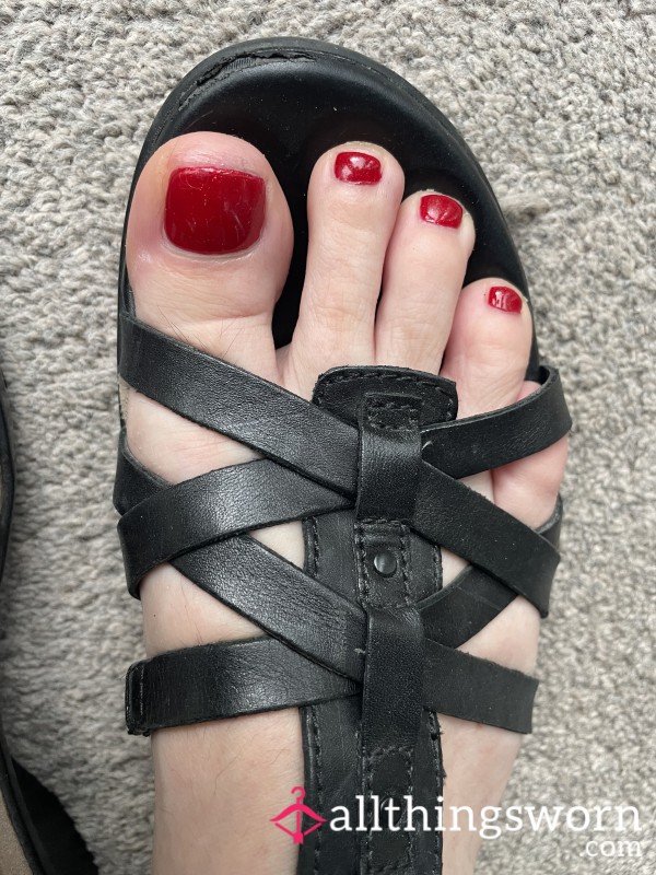 Want Pictures Of My S**y Pedicured Feet With My Delicious Greek Foot 😋