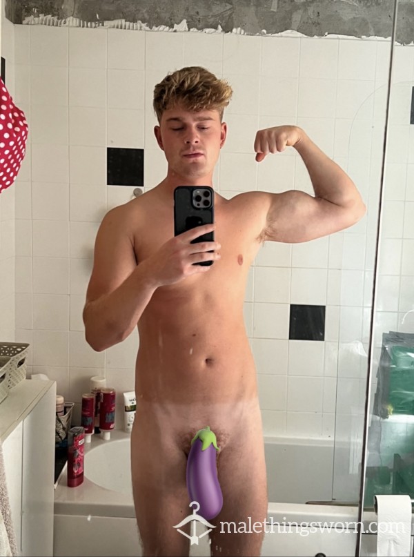 Want To See My D*ck?👀😉