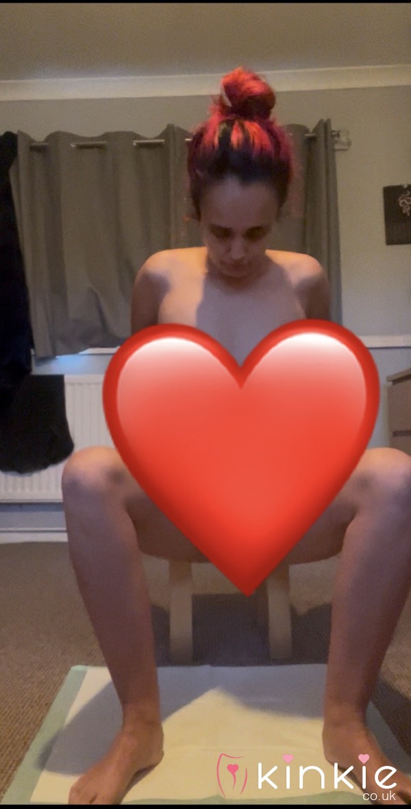 Want To Watch Me Do A Chocolate Log Nude, With Face In Shot