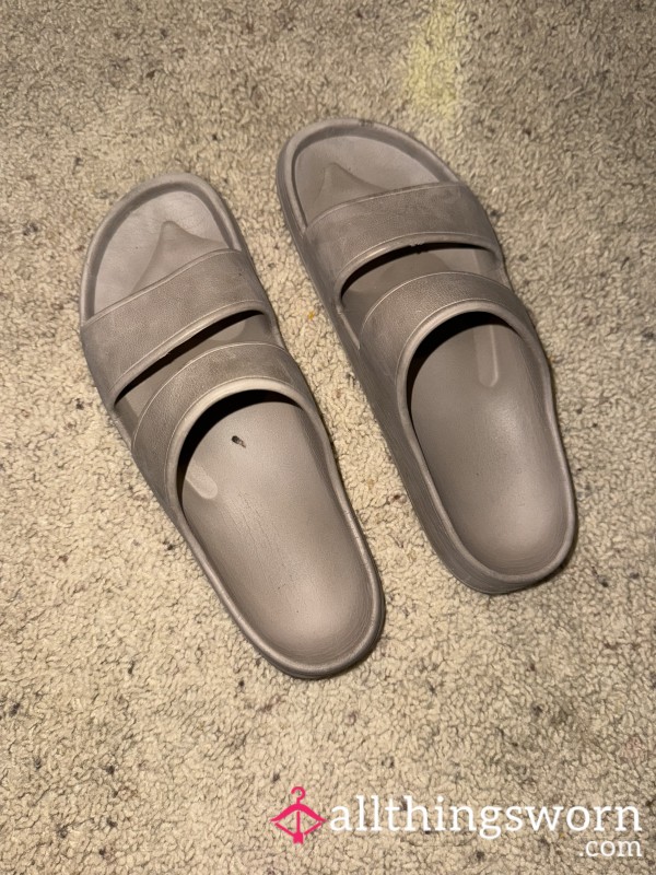 Warm & Worn Gray Slides – Soft Scent + Deep Foot Imprints 😍