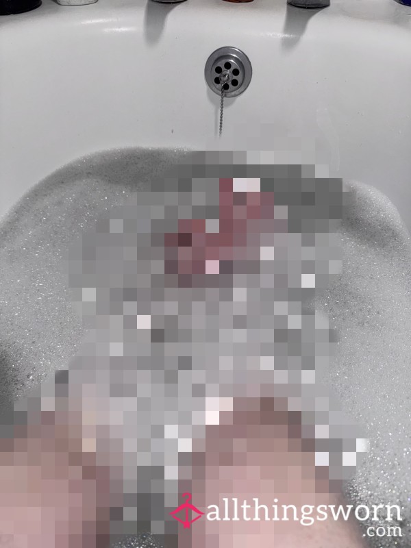 Wash My Feet In A Bubble Bath 🛀