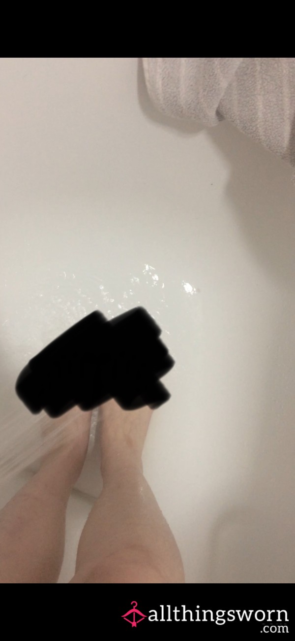 Washing My S**y Feet Vid!!
