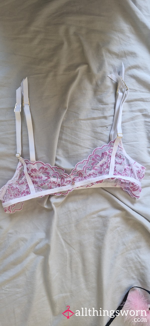Waspie In Pink And White
