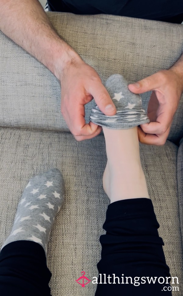 Watch Hubby Take Off My Socks With His Huge Manly Hands 🫦🧦♥️