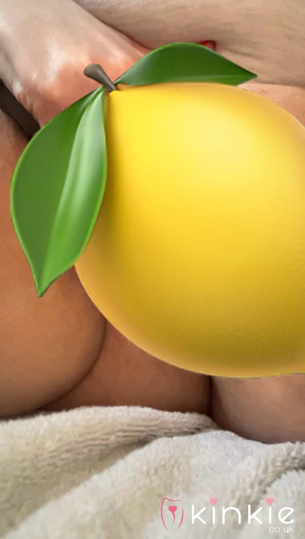 Watch Lemonade Squirting From My Pu**y Up Close 🍋💦😈