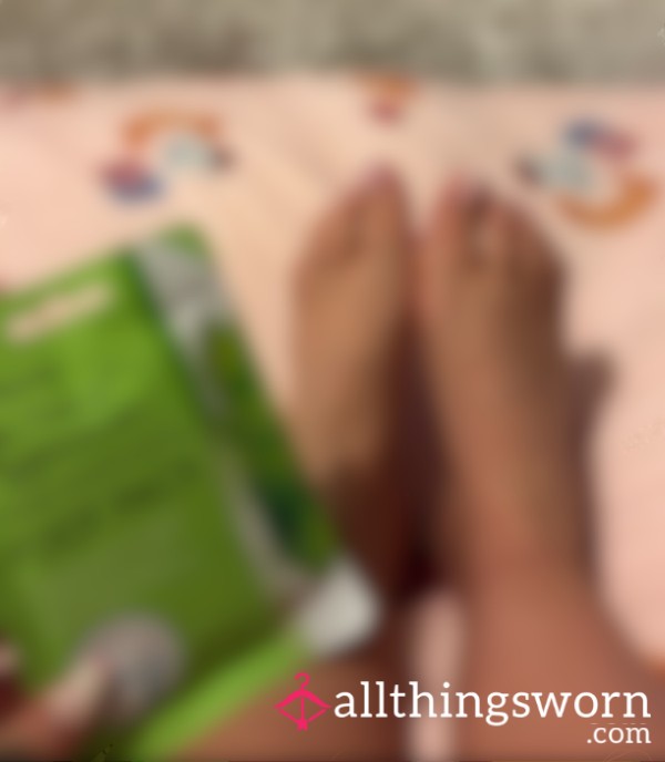 Watch Me Apply A Foot Mask👣💗