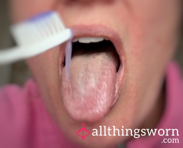 Watch Me Brush My Teeth With Extra Foamy Toothpaste