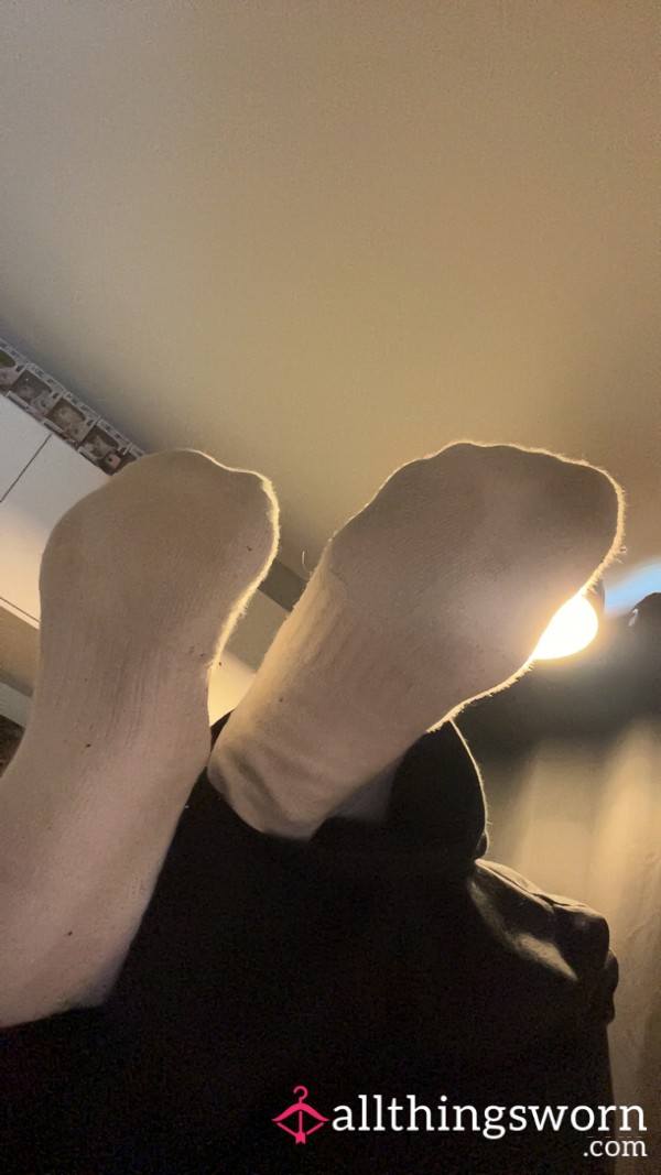 Watch Me Cream My Feet😜