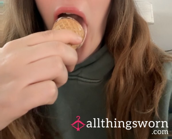 Watch Me Enjoy My Ice Cream With My Tongue 👅
