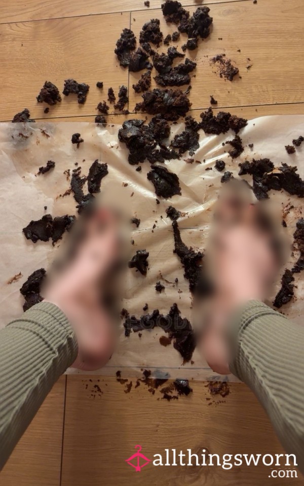 Watch Me Fill My Dirty Socks Up With Cake That’s Been Crushed By My Feet