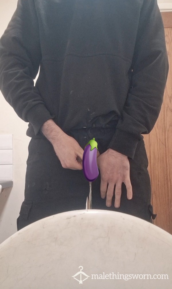Watch Me Have My Morning Pi*s In Work 💧
