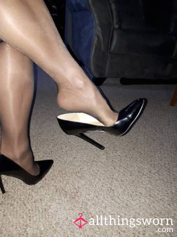 Watch Me Heel Dangle… Slowly Teasing You. I’ll Take You To The Edge 😈👠 From £4!