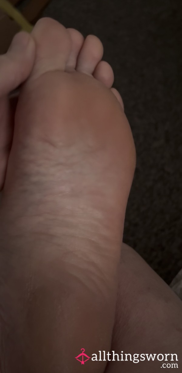 Watch Me Ma**age My Sole