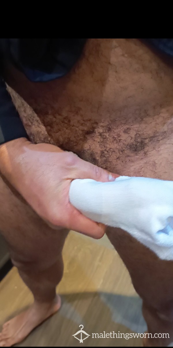 Watch A Dominican Jerk Off With His 10.25-inch C*ck
