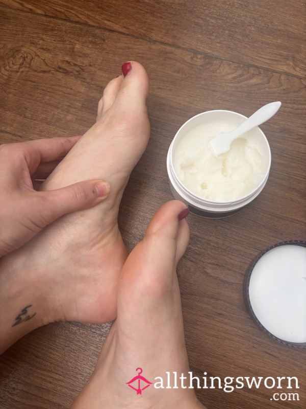 Watch Me Moisturise My Feet With Cream