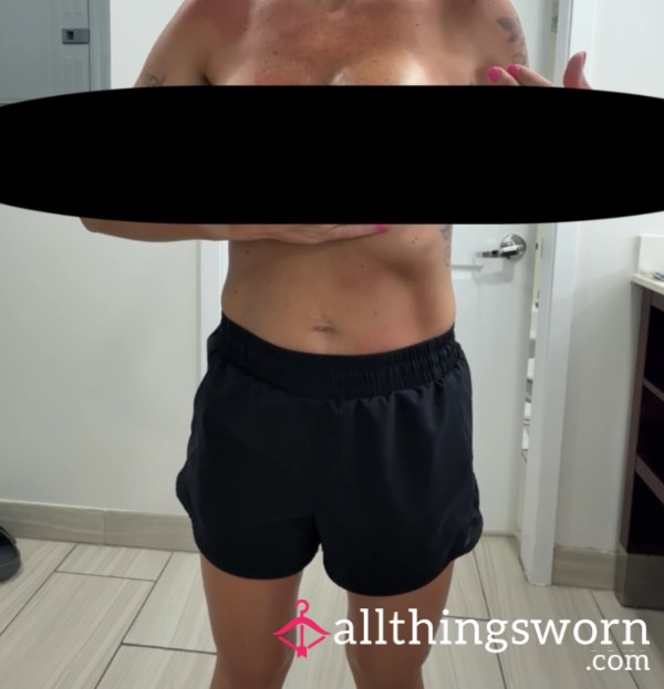 Watch Me Rub Aloe On My Tits