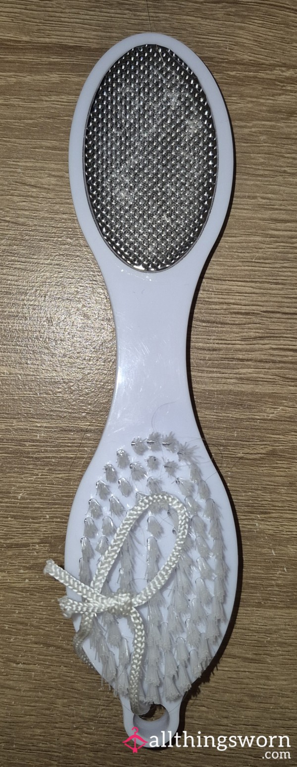 Watch Me Scrub All The Skin From My Soles!